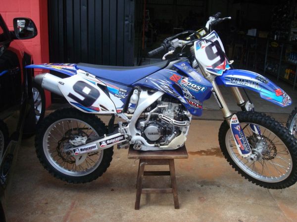 YAMAHA YZF 250 2009 OFICIAL , MOTOR  TODO  REFEITO